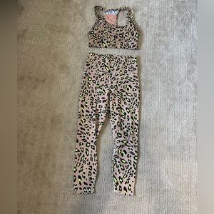 Fabletics Define Powerhold 7/8 leggings - discontinued leopard print